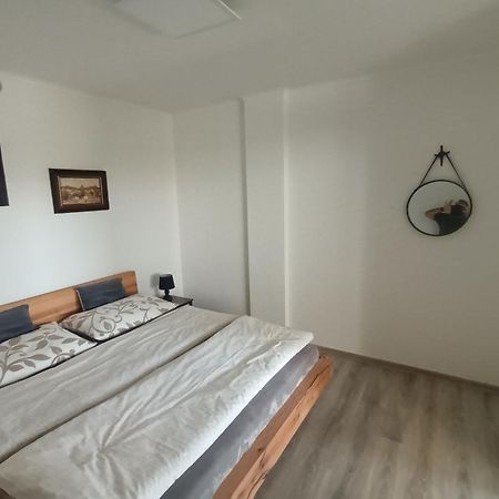 Apartman-ซนอยโม ภายนอก รูปภาพ