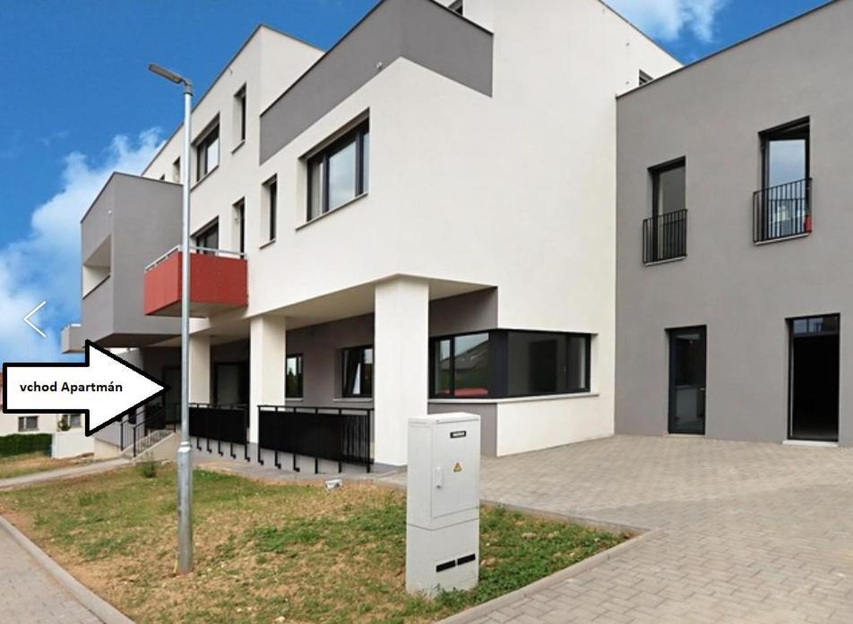 Apartman-ซนอยโม ภายนอก รูปภาพ